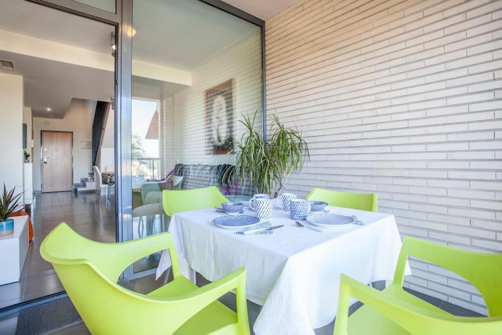 Confortable Beach Appartment With Views To The Sea بوسول المظهر الخارجي الصورة