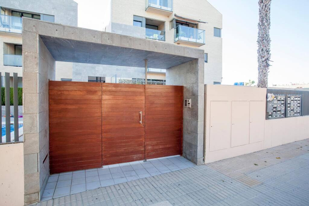 Confortable Beach Appartment With Views To The Sea بوسول المظهر الخارجي الصورة